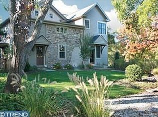 2856 N Sugan Rd, New Hope, PA 18938