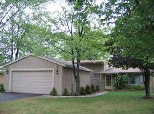 3460 Sorrel Dr, Northbrook, IL