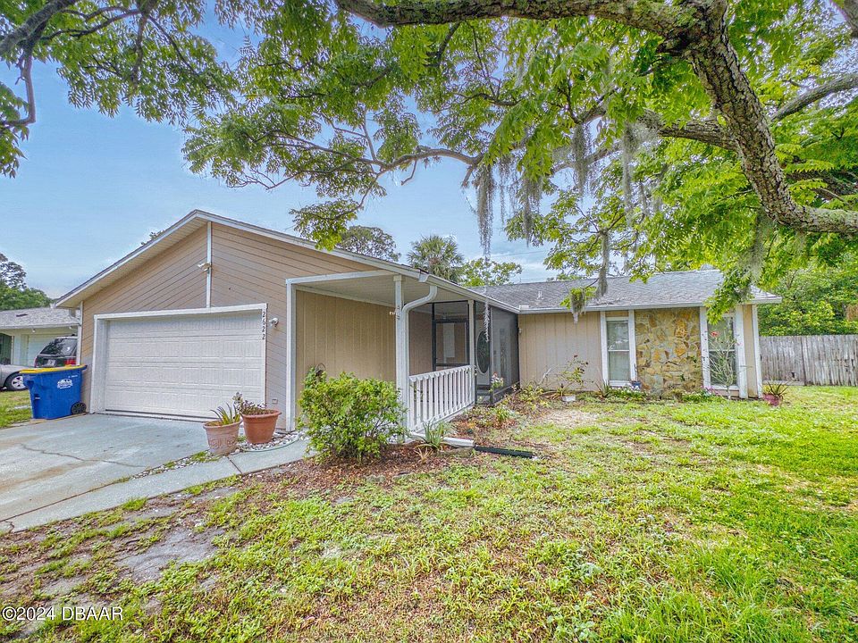 1st image of 2622 Travelers Palm Dr