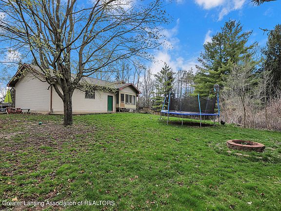 4th image of 7403 Pine Manor Dr