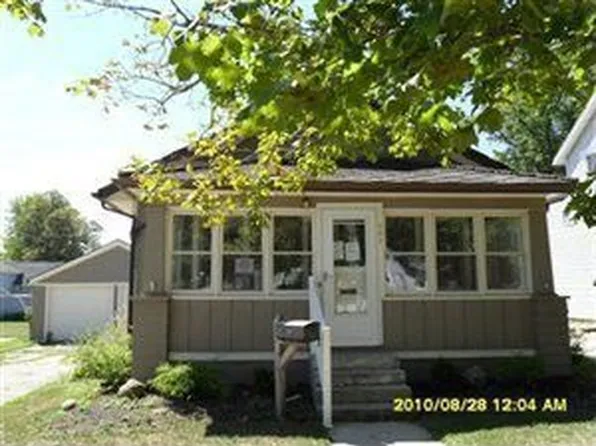807 W North St, Fostoria, OH 44830
