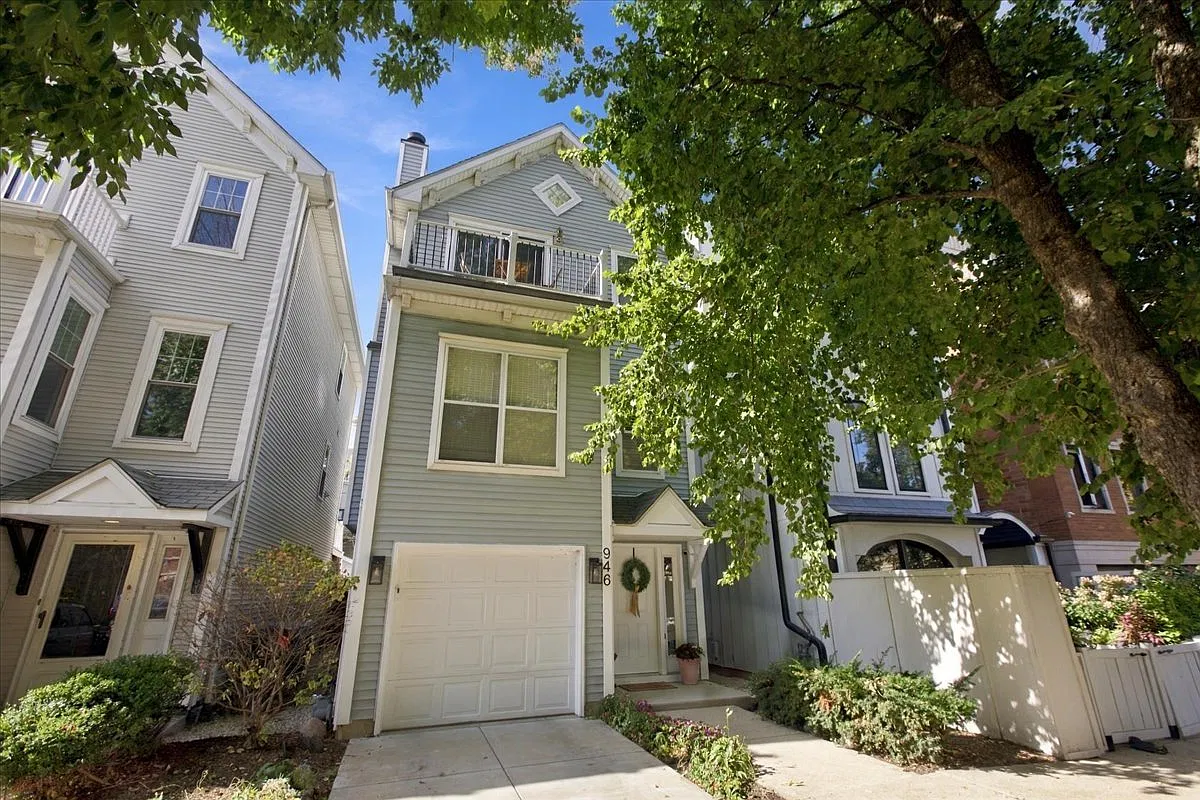 3 bed, 1800 sqft, $4,700 — Photo 1
