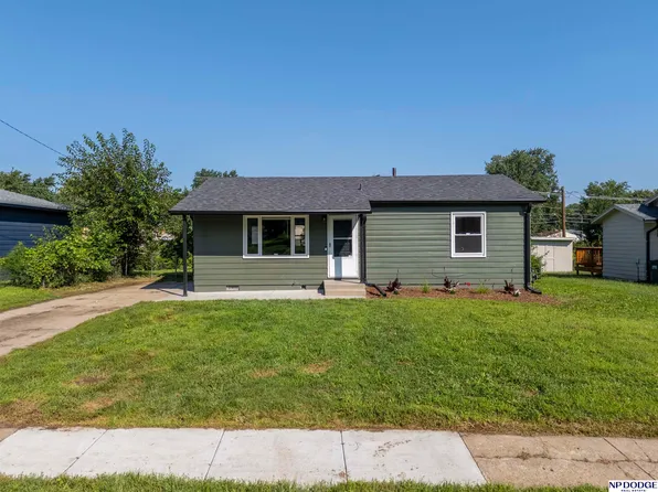 7314 Valley Rd, La Vista, NE 68128