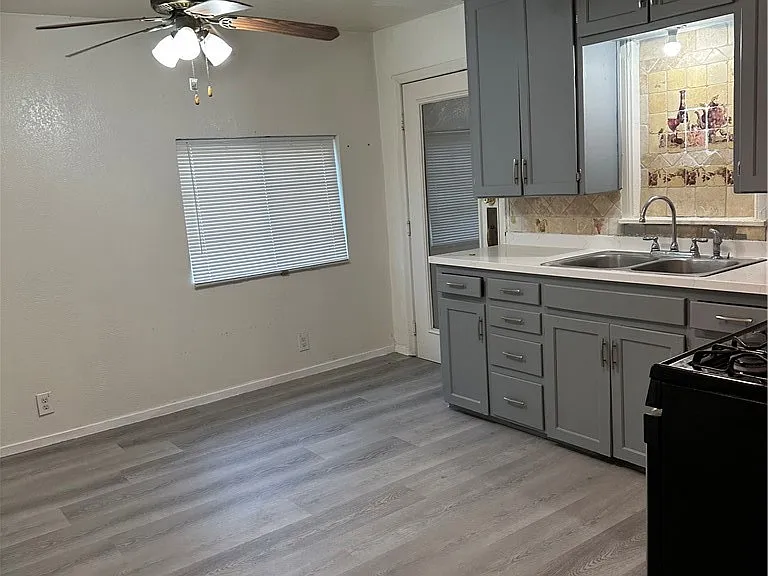 1314 E Laurelwood Dr — Photo 72