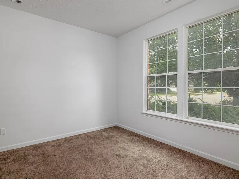 16776 Greensboro Dr — Photo 22