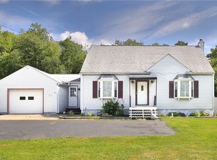 1915 Pickle Rd, Akron, OH 44312