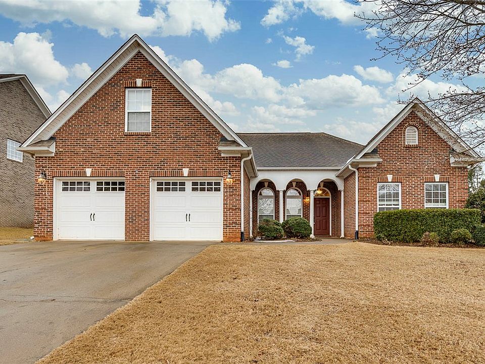 1st image of 104 Easy Gap Rd