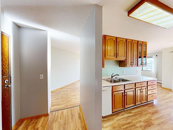 5th image of 4101 Parklawn Ave APT 336