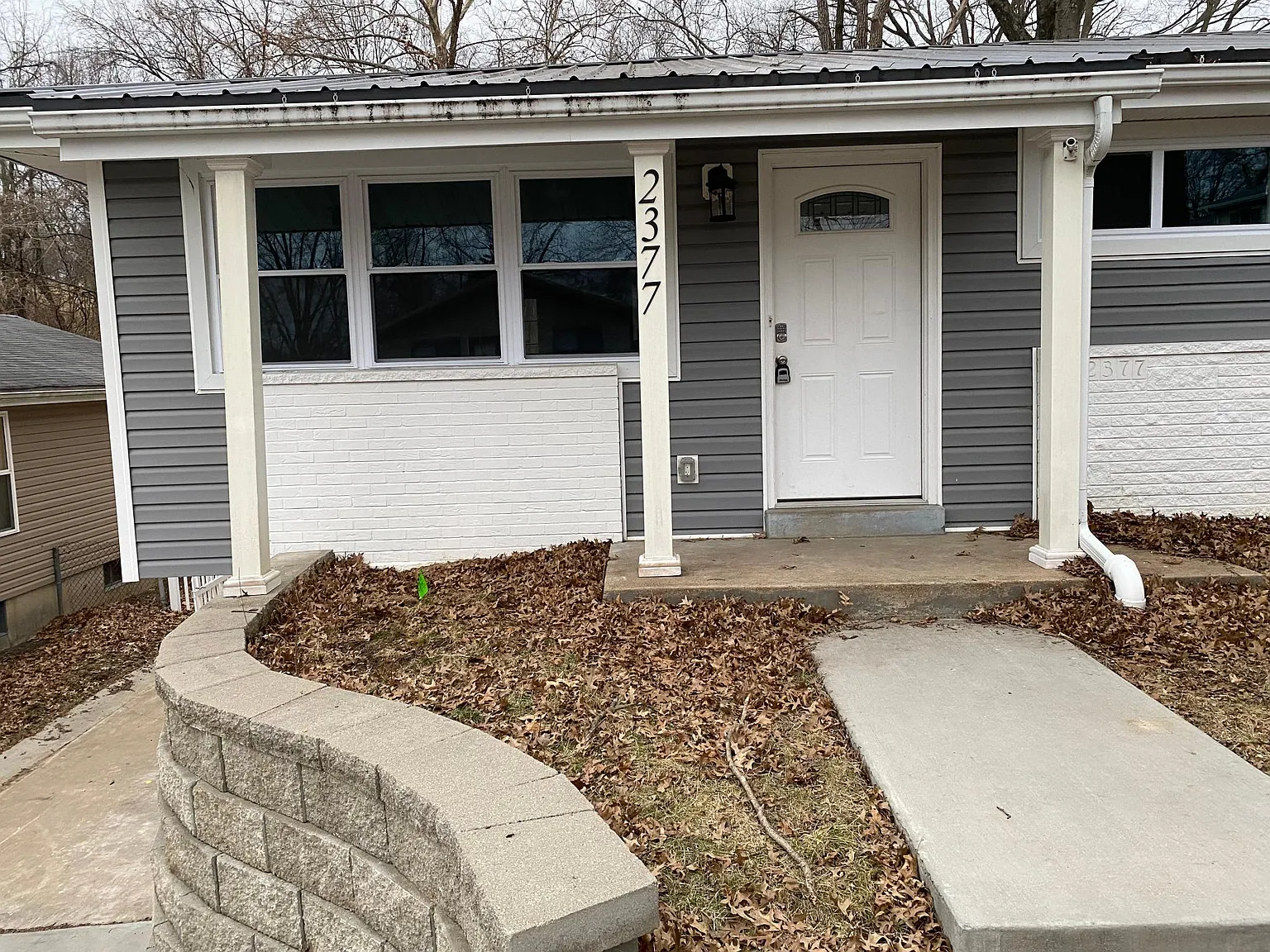 2377 Virginia Ct photo 1