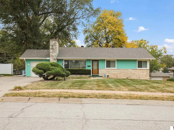 7625 Wright St, Omaha, NE 68124