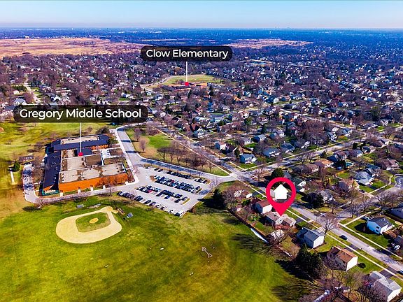 3rd image of 2725 Springdale Cir