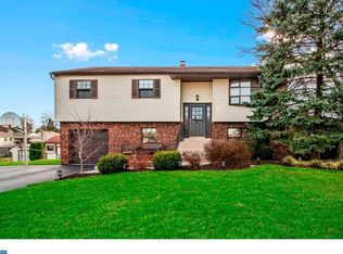 54 Scott Ln, Aston, PA 19014