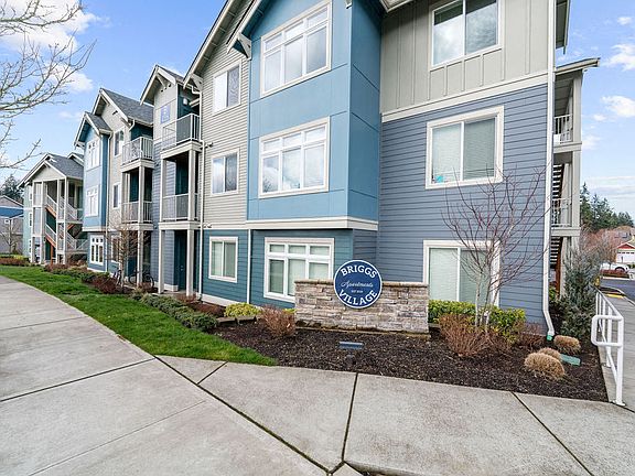 2nd image of 4225 Briggs Dr SE #D-103