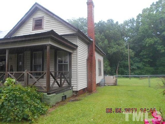 3rd image of 1065 Arbor Ln