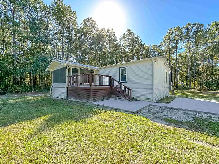 16957 Lake Christiana Ct — Photo 1