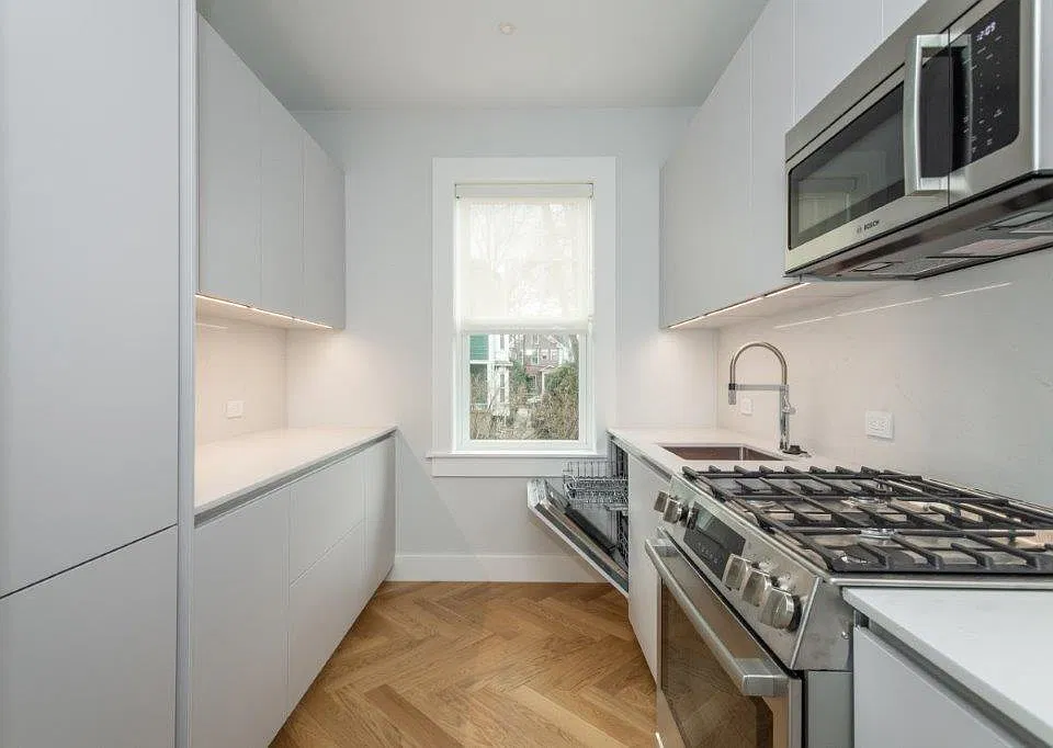 14 Forest St