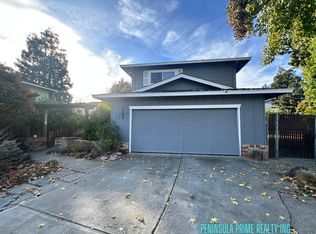 3352 Villa Robleda Dr, Mountain View, CA 94040
