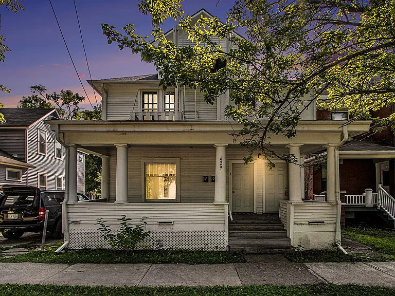 429 Davis St #1 — Photo 3
