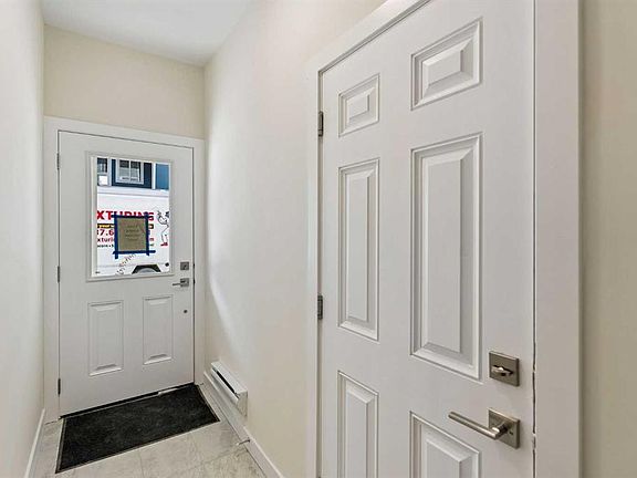 2nd image of 200 NW Belmont St SW #42