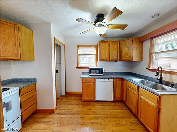 4th image of 1801 Malasia Rd