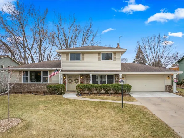 7217 Braemar Ln, Woodbury, MN 55125