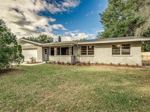 122 2nd St NW, Fort Meade, FL 33841