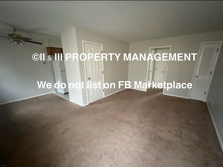 8400-8418 Robinson Dr — Photo 8