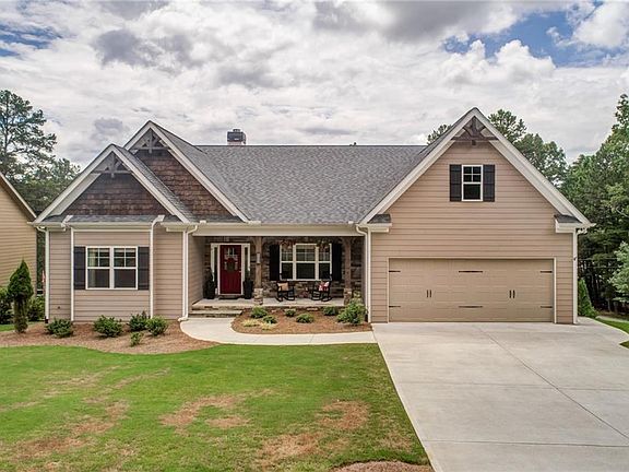 Image 2: Level Driveway & Garage at Kitchen Level