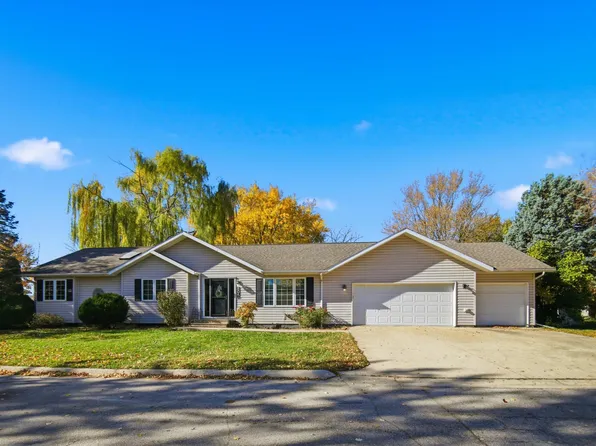 806 Nordland Ave, Lyle, MN 55953