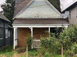 412 3rd St, Hoquiam, WA 98550