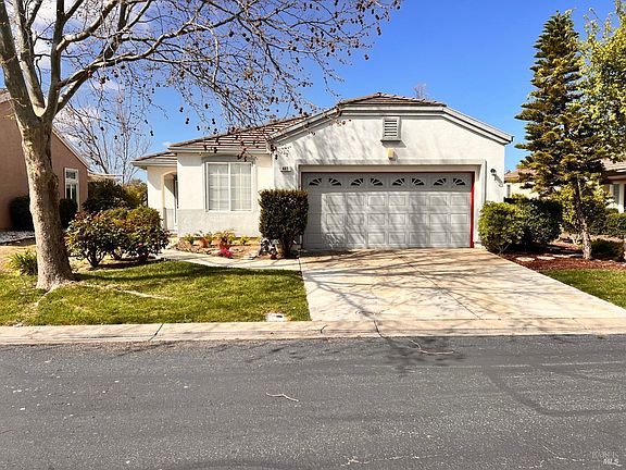 2nd image of 441 Edgewood Drive