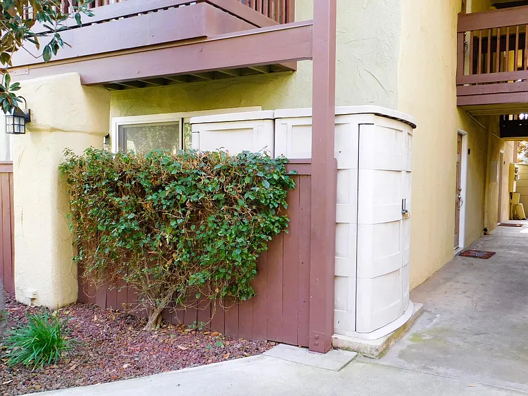 2881 Huntington Blvd #93721 — Photo 8