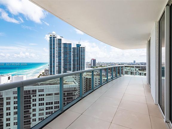 4th image of 2711 S Ocean Dr Unit 2205