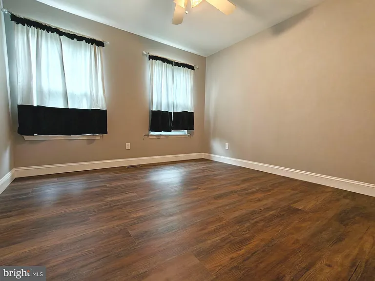104 Coventry Way — Photo 16