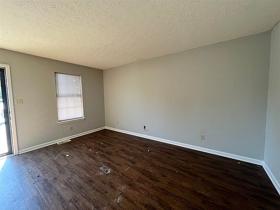 5th image of 2525 Jersey Ct