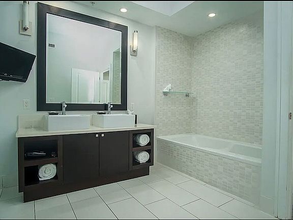 Ensuite Bthrm Jet Bath
