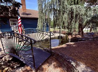 1988 Herbert Ave, Hellertown, PA 18055