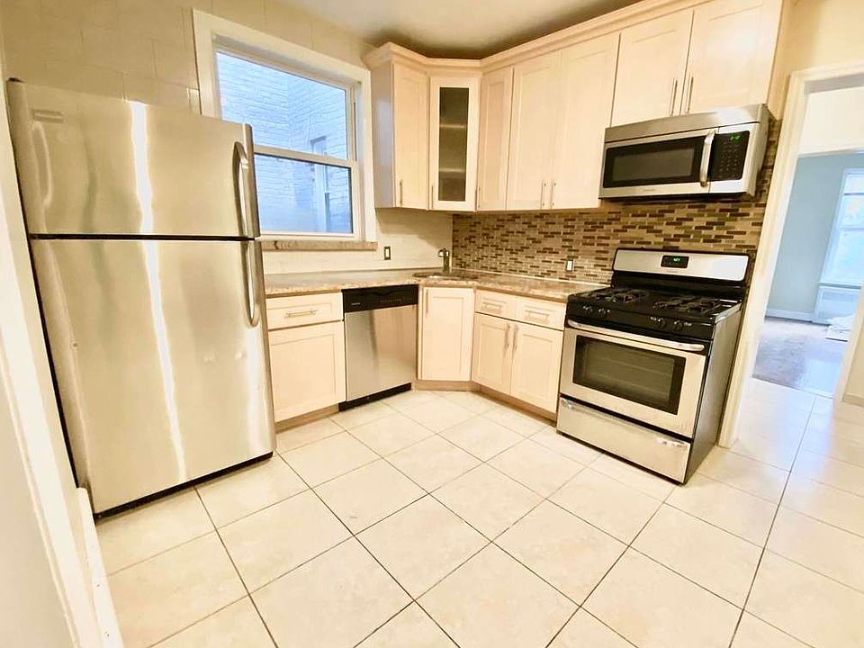 1st image of 36-12 Ditmars Blvd #2F