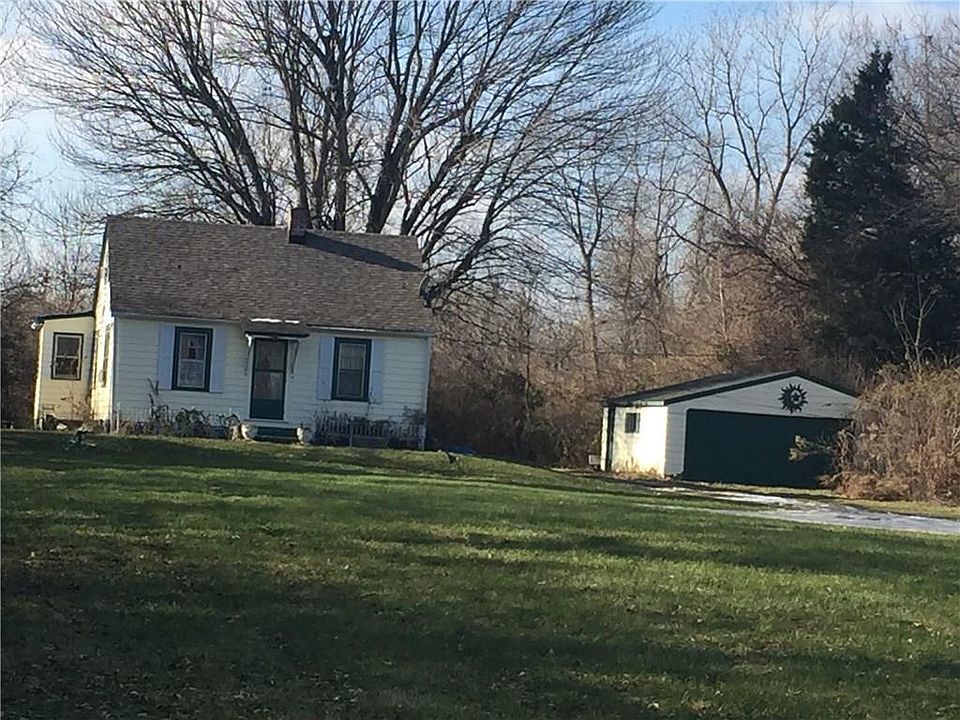 2nd image of 8610 Shelby St