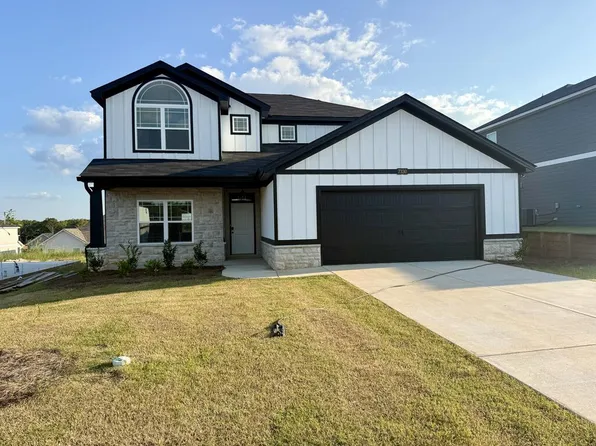 7330 Pine Chase Dr, Midland, GA 31820