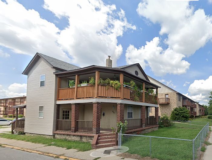 1st image of 800 N 6th 1/2 St APT 4