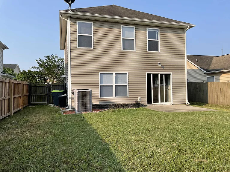 370 Charter Oak Ct — Photo 33
