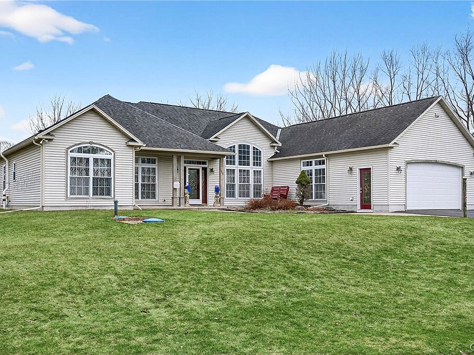 1st image of 305 Lafayette Rd