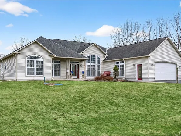 305 Lafayette Rd, Syracuse, NY 13205