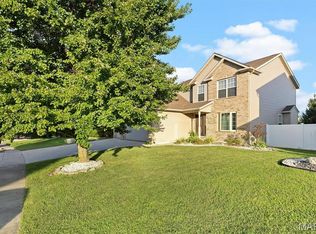 752 Bassett St, O'Fallon, IL 62269