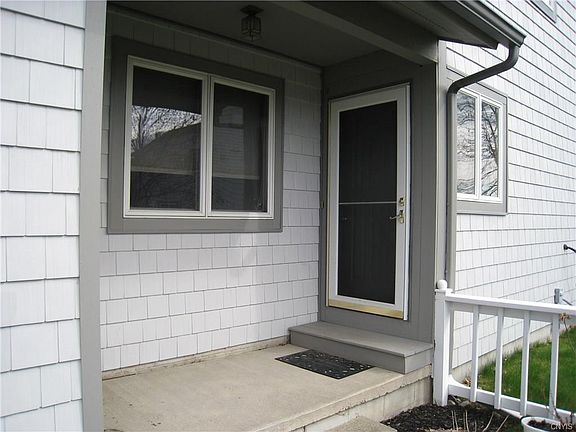 2nd image of 352 Summerhaven Dr N