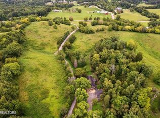 1356 Jayell Rd, Sevierville, TN 37862