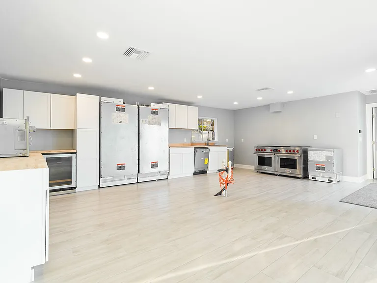 482 Hermosita Dr — Photo 64