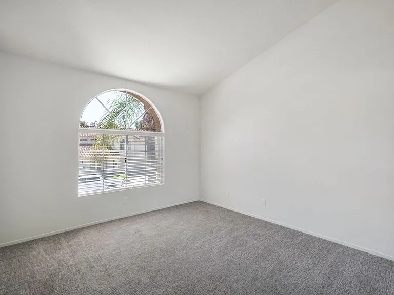 24351 Kings Vw — Photo 29