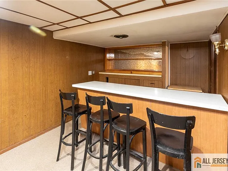 10 Eardley Rd — Photo 22